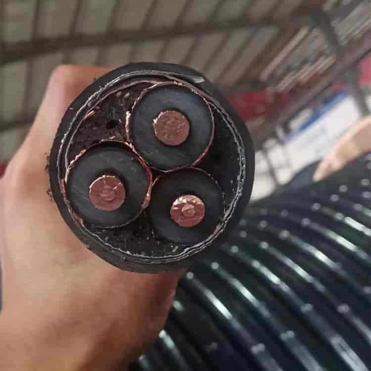 卡特329d液压泵详解_卡特320DL液压锤：重力下的破坏之王